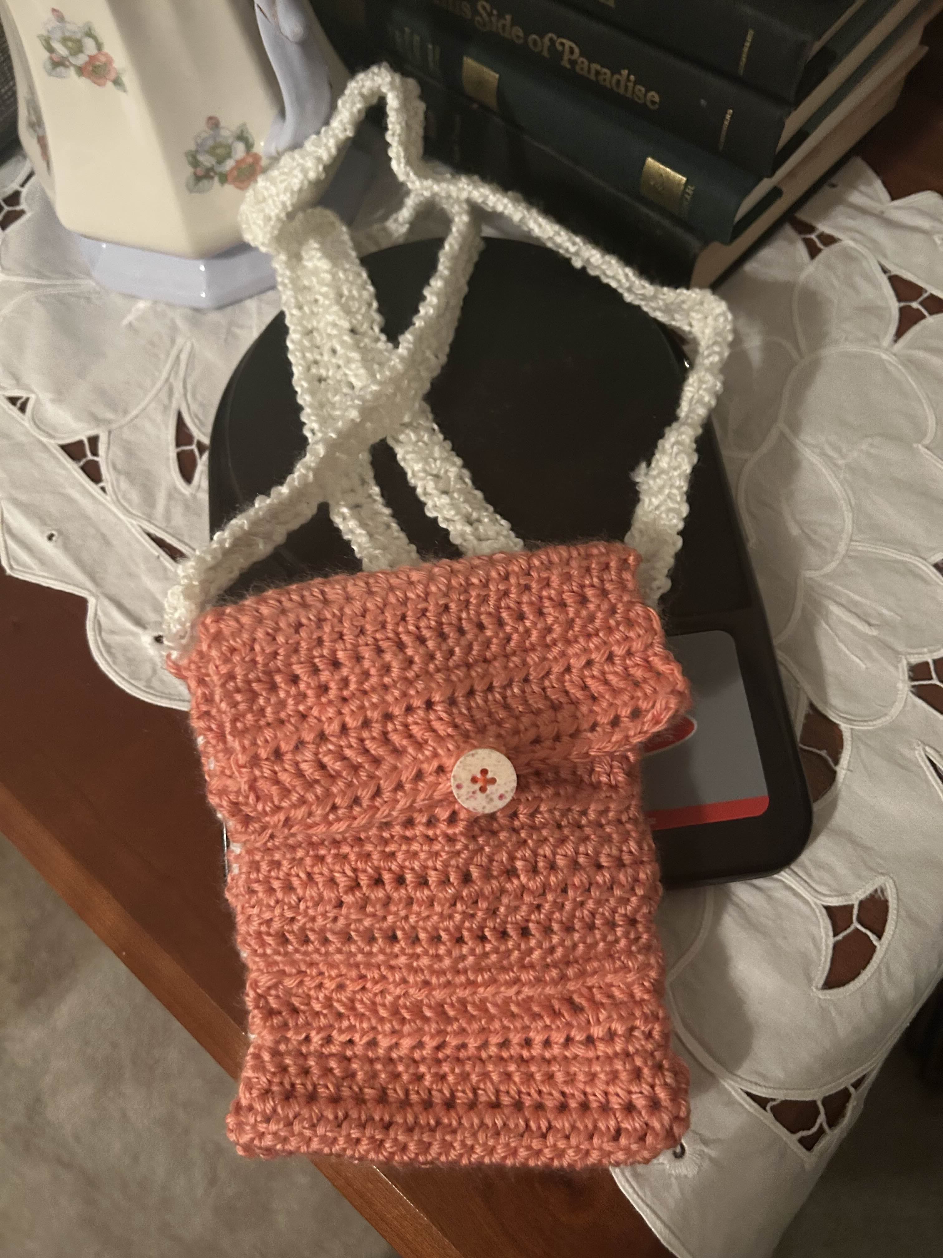 Beginner Friendly Phone Pouch